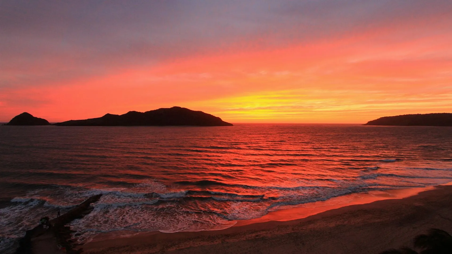 ***  Las Flores Beach Resort Mazatlan Mexico