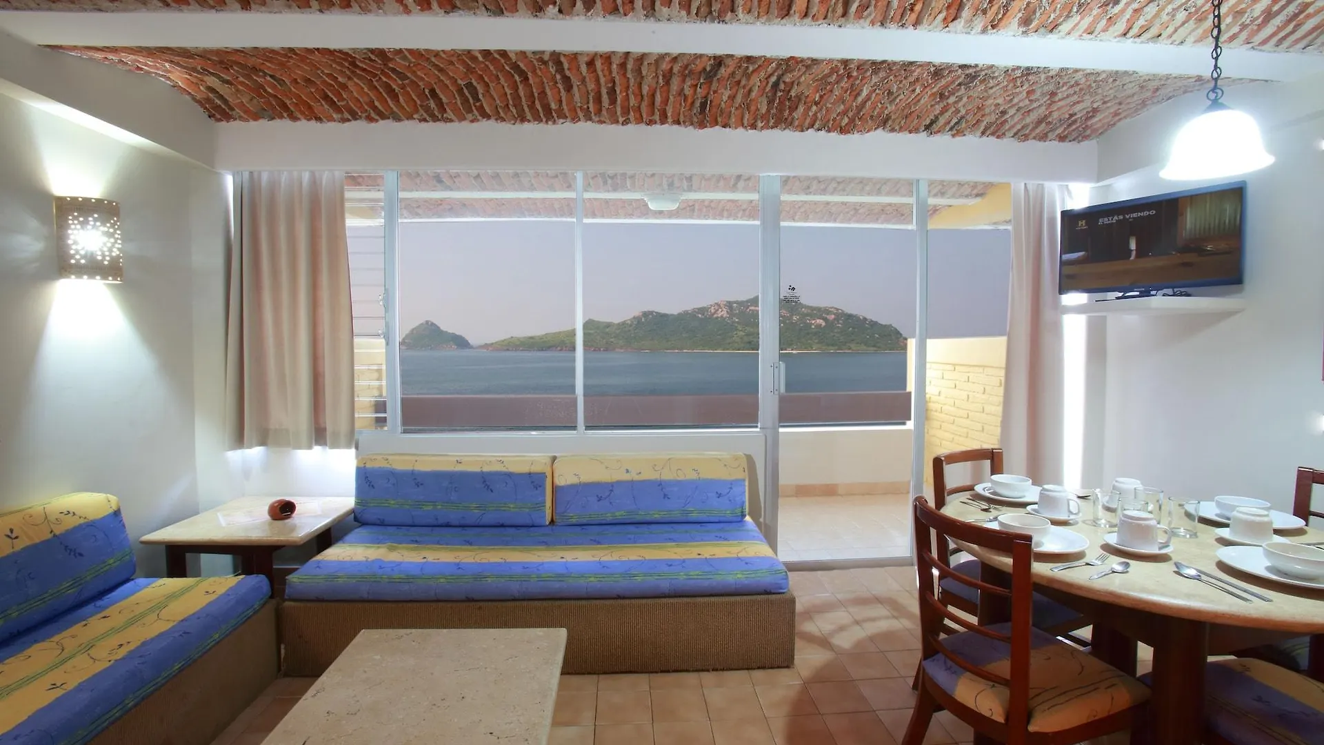 Las Flores Beach Resort Mazatlan 3*,