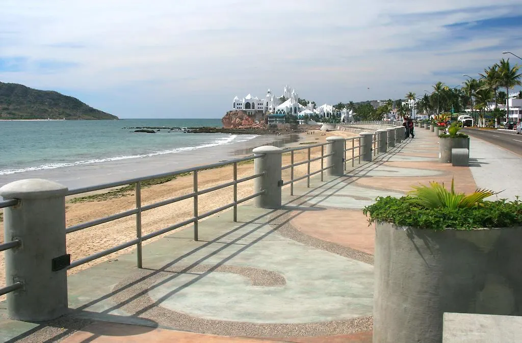 Las Flores Beach Resort Mazatlan