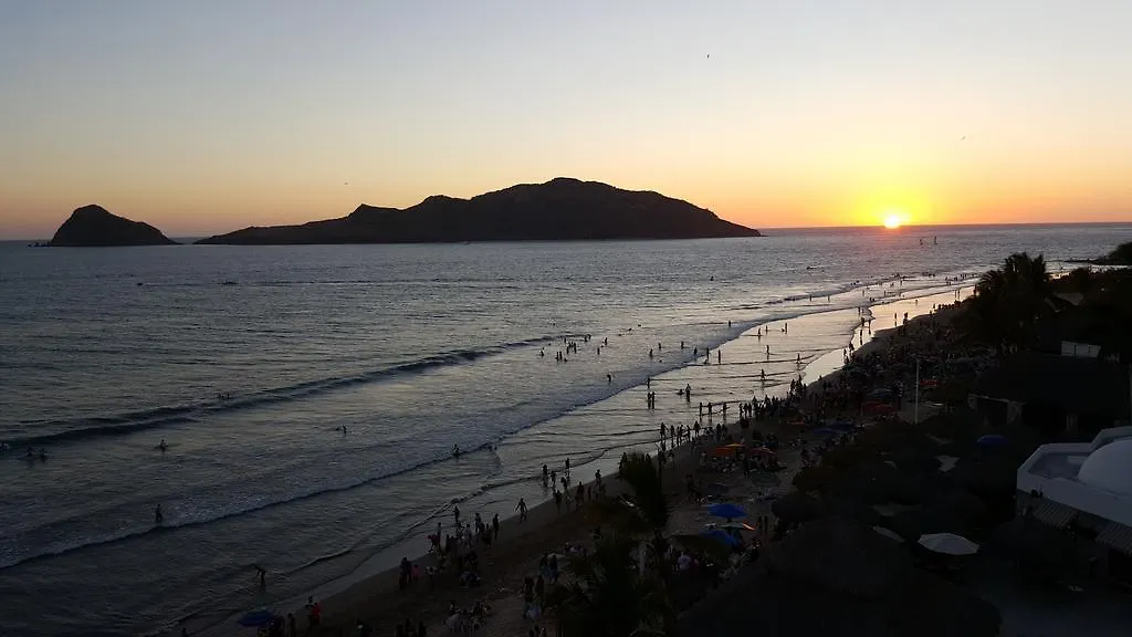 Las Flores Beach Resort Mazatlan